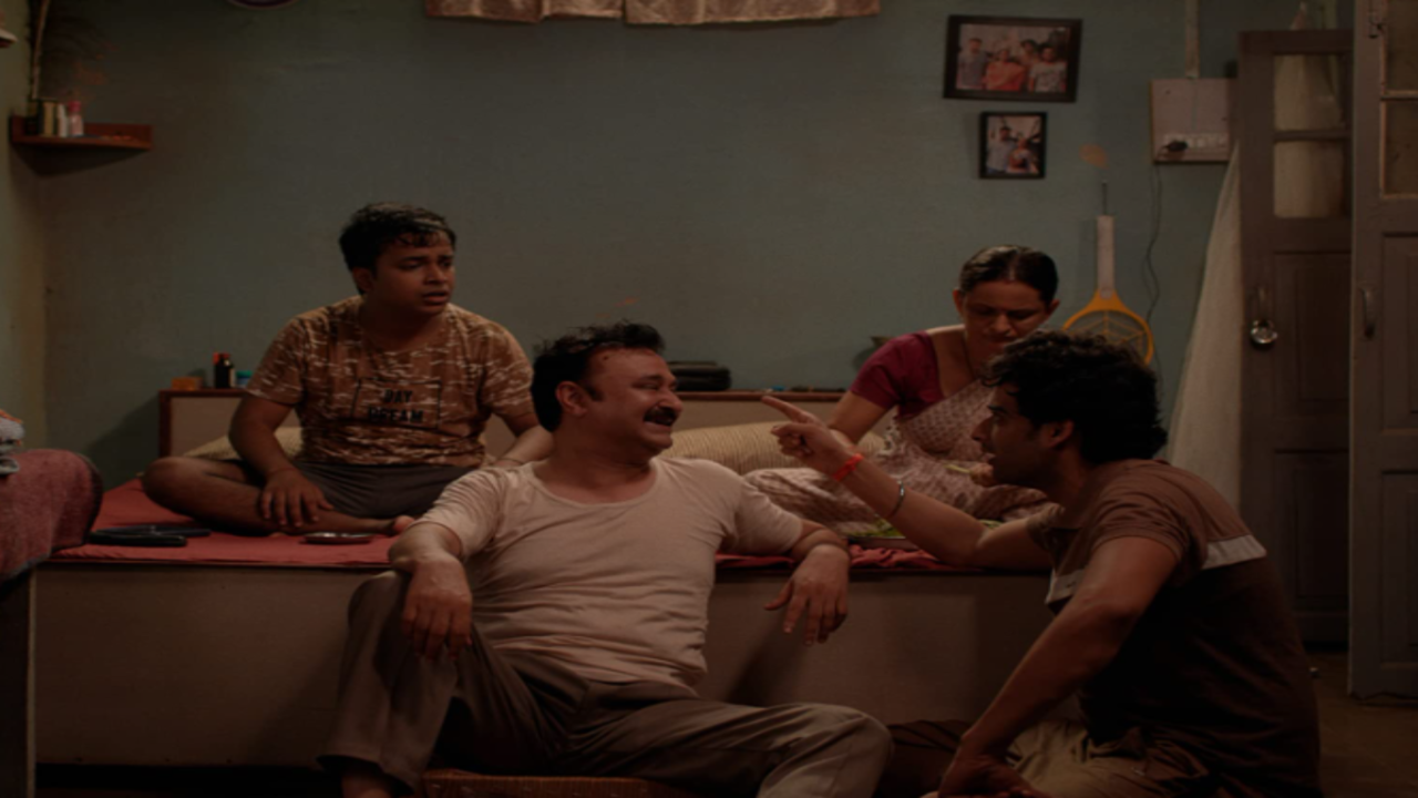 Gullak S1E4 Recap: Annu's Late Night and A Father's Calm Response